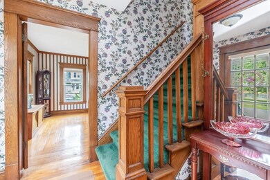 17 Warren St, West Springfield, MA 01089 - photo 3