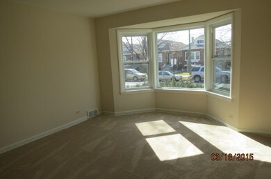 5242 W Wellington Ave, Chicago, IL 60641 - photo 3