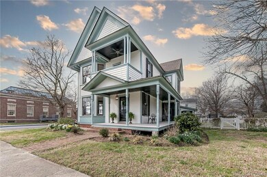 1003 10th St, West Point, VA 23181 - photo 3