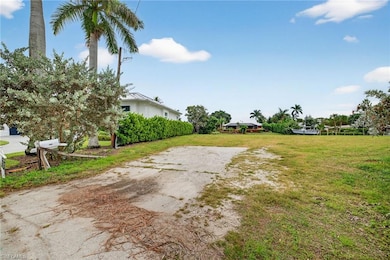 1693 Bonita Ct, Naples, FL 34102 - photo 7