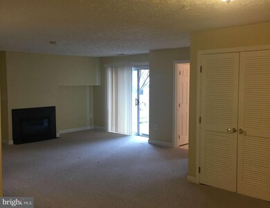 619 Admiral Dr unit 204, Annapolis, MD 21401 - photo 2