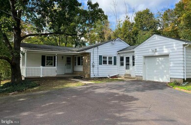 820 N Limekiln Pike, Chalfont, PA 18914 - photo 2