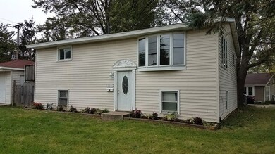 331 Delaware Ct, Carpentersville, IL 60110 - photo 5