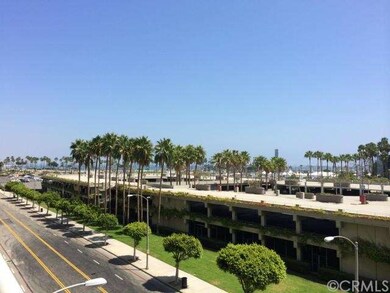 Pit row seat for Toyota Grand Prix of Long Beach R