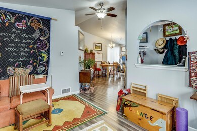 5-web-or-mls-1795 NE Mark Ct - Bend-1