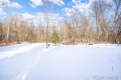 7-web-or-mls-415 Williams-7