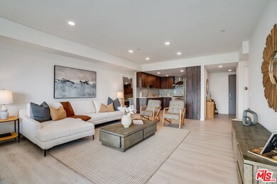 1021 S Shenandoah St unit 501, Los Angeles, CA 90035 - photo 3