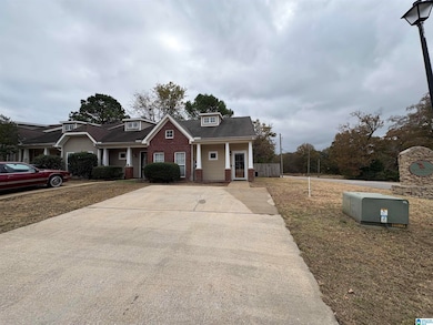 100 Little John Cir, Calera, AL 35040 - photo 2