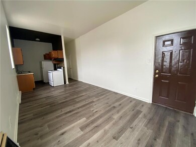 620 Main St unit 4, Slatington, PA 18080 - photo 3