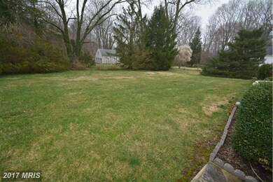 251 Gralan Rd, Catonsville, MD 21228 - photo 4