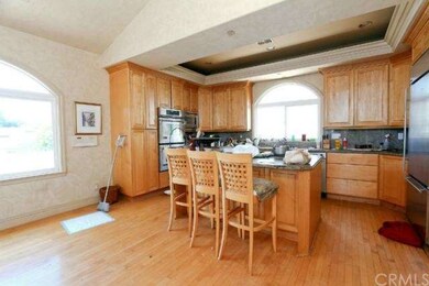 Kitchen with island