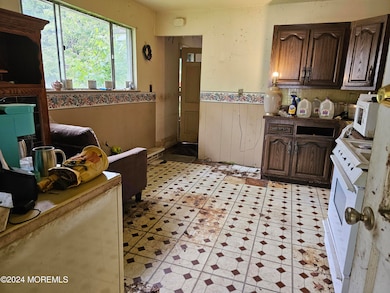 13 Irwin Place, Hazlet, NJ 07730 - photo 3