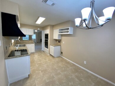 8646 Sunny Ridge Dr, Houston, TX 77095 - photo 6