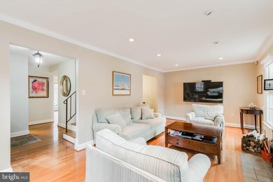 11926 Sloane Ct, Reston, VA 20191 - photo 4