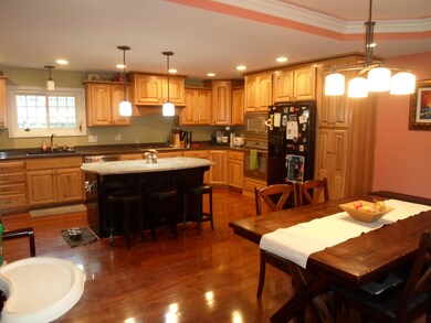 8006 Mary Sue Dr, Louisville, KY 40291 - photo 5