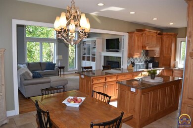 4230 SW Clarion Lakes Dr, Topeka, KS 66610 - photo 4