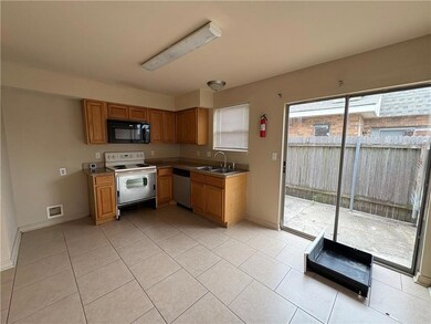 3701 Golden Dr unit A, Chalmette, LA 70043 - photo 5
