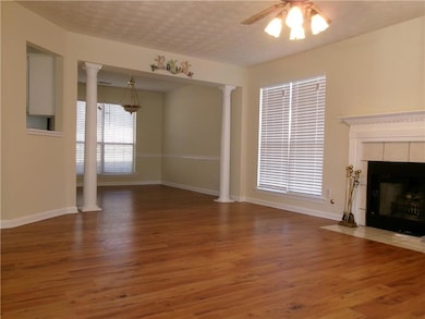 27 Central Park Dr, Atlanta, GA 30354 - photo 3