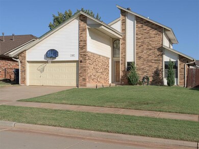2221 NE 9th St, Moore, OK 73160 - photo 2