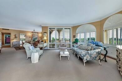 200 Bradley Pl Apt 301 Palm-large-012-00