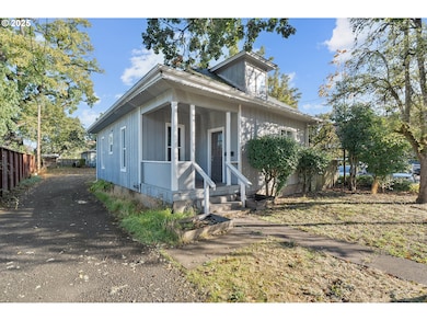 635 SE Walnut St, Hillsboro, OR 97123 - photo 2