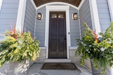 408 E Huntington Ln, Elmhurst, IL 60126 - photo 3