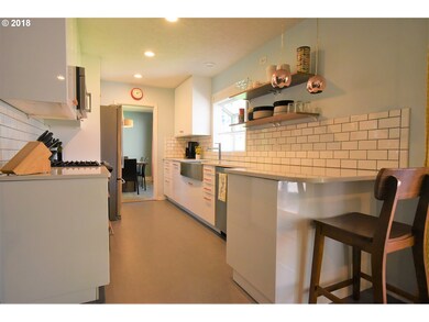 16875 Tracy Ave, Lake Oswego, OR 97035 - photo 7