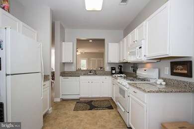 8647 Willow Leaf Ln, Odenton, MD 21113 - photo 6