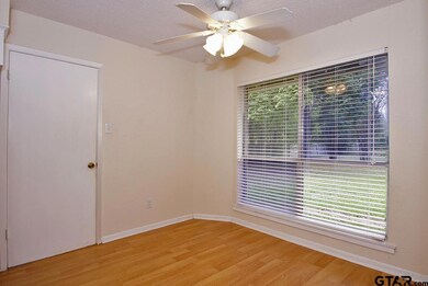 411 Boyd Ln, Tyler, TX 75703 - photo 6