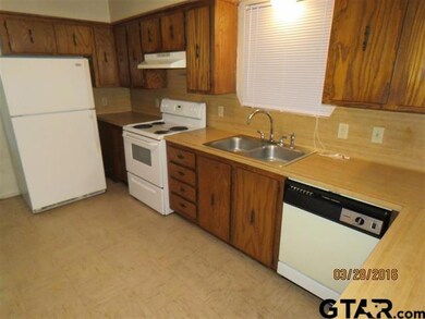 2006 Jane St, Longview, TX 75601 - photo 7