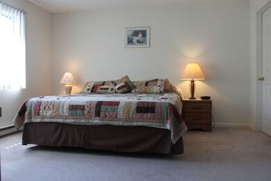 227 Main Nordic Inn 204 unit 204, Lincoln, NH 03251 - photo 4