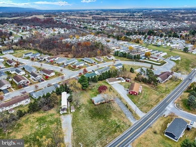 201 Cranes Gap Rd, Carlisle, PA 17013 - photo 5