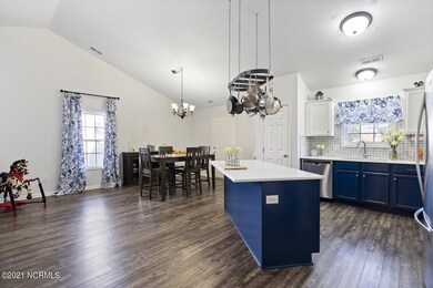 318 Providence Dr, Jacksonville, NC 28546 - photo 7