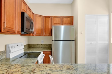 671 Cypress Lake Blvd unit D21, Deerfield Beach, FL 33064 - photo 6