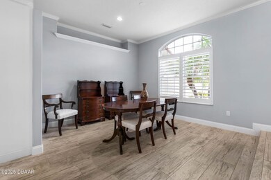 5-web-or-mls-76 Woodlawn Dr-5