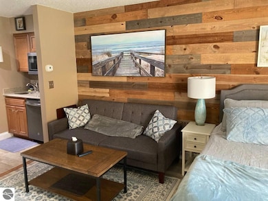 5605 E Creeks Crossing unit 36, Williamsburg, MI 49690 - photo 5