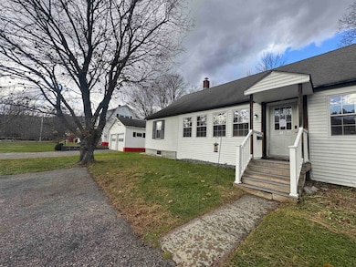 10 Meadow St, Ludlow, VT 05149 - photo 3