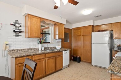 917 Katrin Dr, Alamo, TX 78516 - photo 6