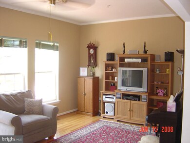 21217 Bunyan Cir, Germantown, MD 20876 - photo 6