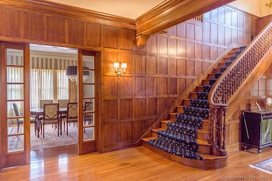 331 Saint Ronan St, New Haven, CT 06511 - photo 4