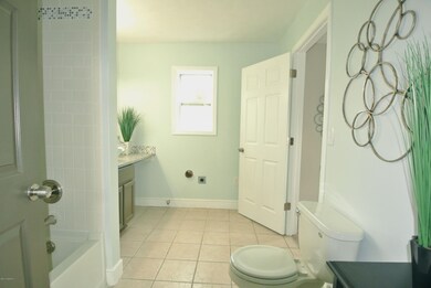 Full bathroom main
