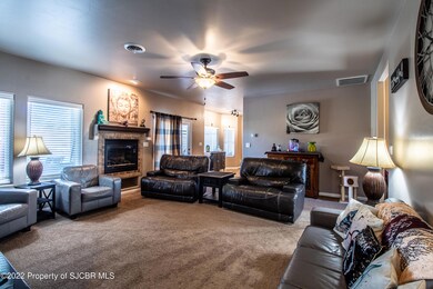 6448 Castle Rock Cir, Farmington, NM 87402 - photo 6