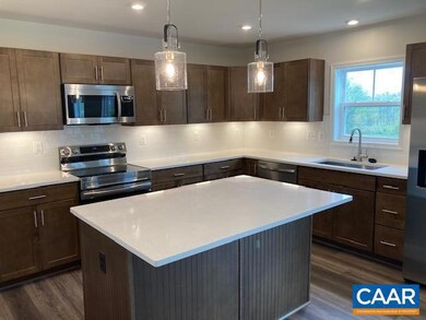 27 Sweetview Ct, Stuarts Draft, VA 24477 - photo 4