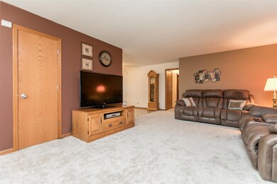 20 27th Ave SW, Cedar Rapids, IA 52404 - photo 6