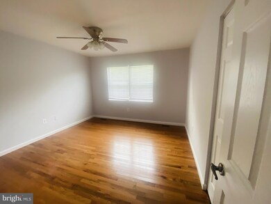 15335 Watermill Terrace, Woodbridge, VA 22191 - photo 5