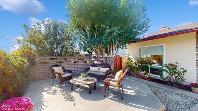 04_4725LomaVistaRd_2004_HiRes