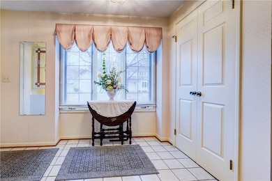 17 Chenin Run, Fairport, NY 14450 - photo 2