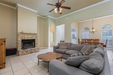 277 Oak Creek Cir, Springtown, TX 76082 - photo 5