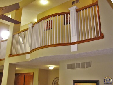 5704 SW 33rd Ct, Topeka, KS 66614 - photo 6