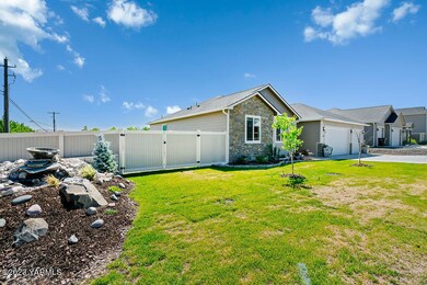 7400ViewcrestWay-3